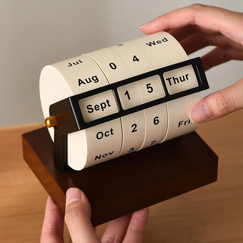 Brehn | Mid-Century Rotierender Holz Perpetual Schreibtischkalender