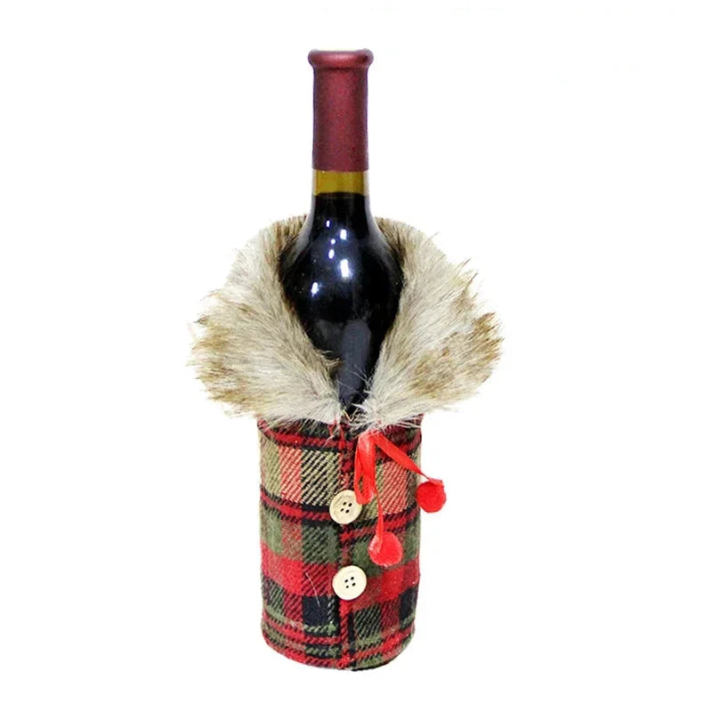 Weihnachtliche Flaschenhülle mit Fellkragen – Festliche Hülle für Weinflaschen, Wichtel-Deko für Weihnachten, Perfekt als Geschenkverpackung | Brehn