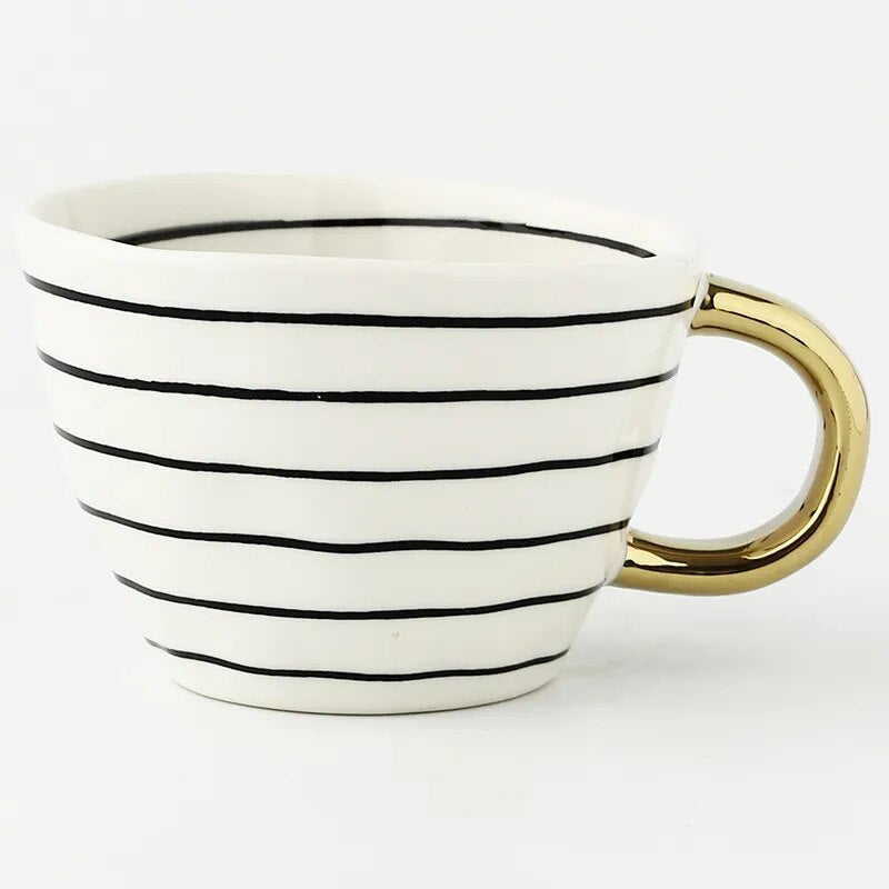 Premium Geometrische Keramiktasse mit Goldgriff – Erheben Sie Ihr tägliches Getränk