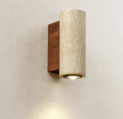 Brehn | Moderne natürliche LED-Wandlampe aus Travertin