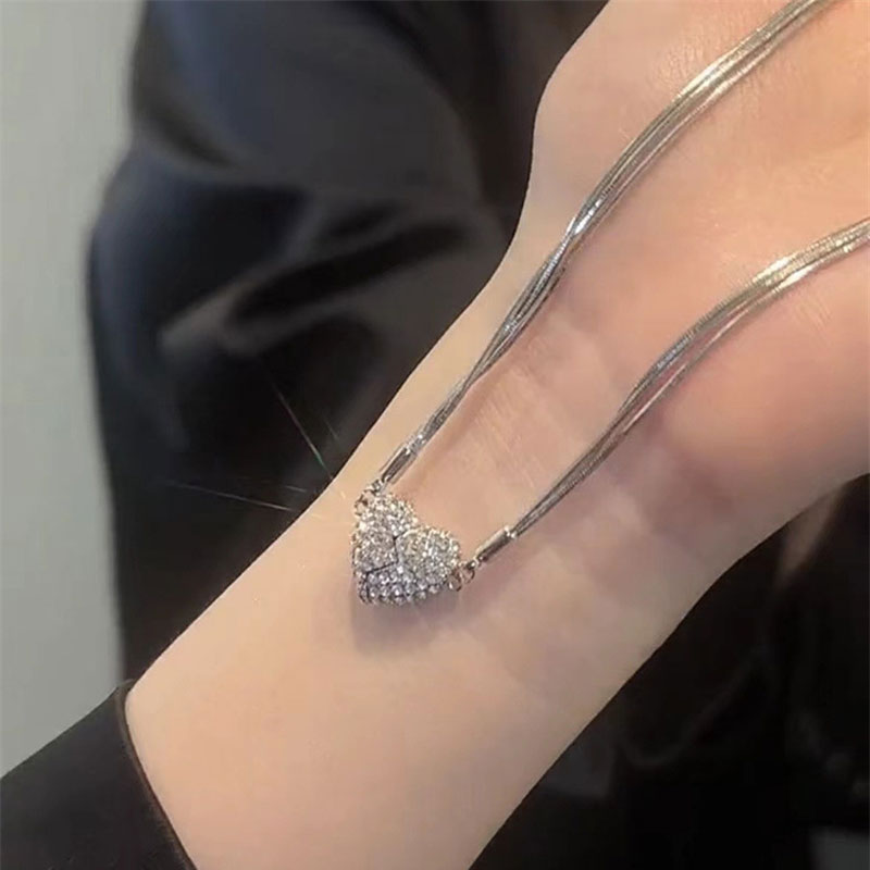Brehn | Eis Liebe Magnetische Zirkon Herz Necklace