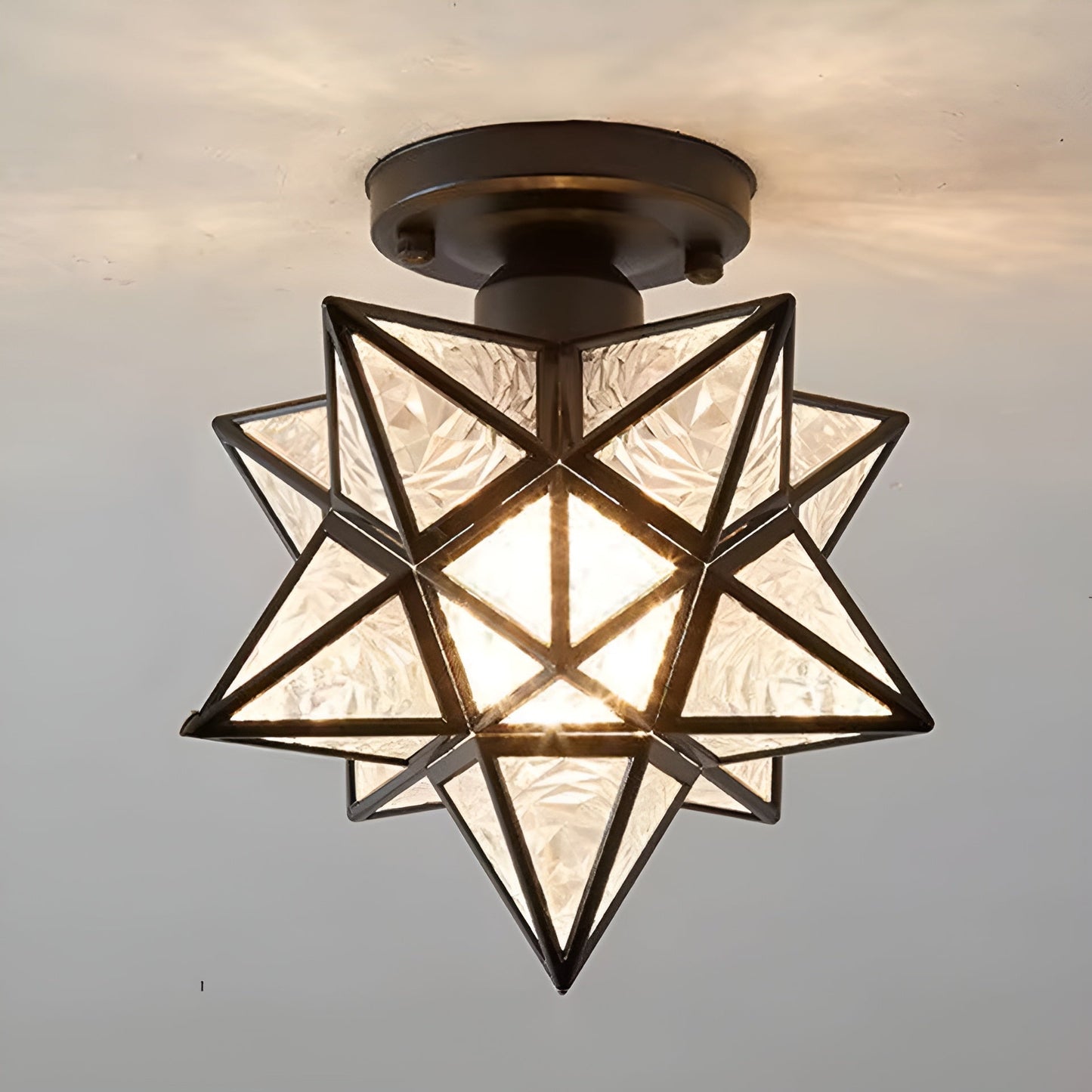 HaloStar Light – Elegante LED-Sternenleuchte für die Decke