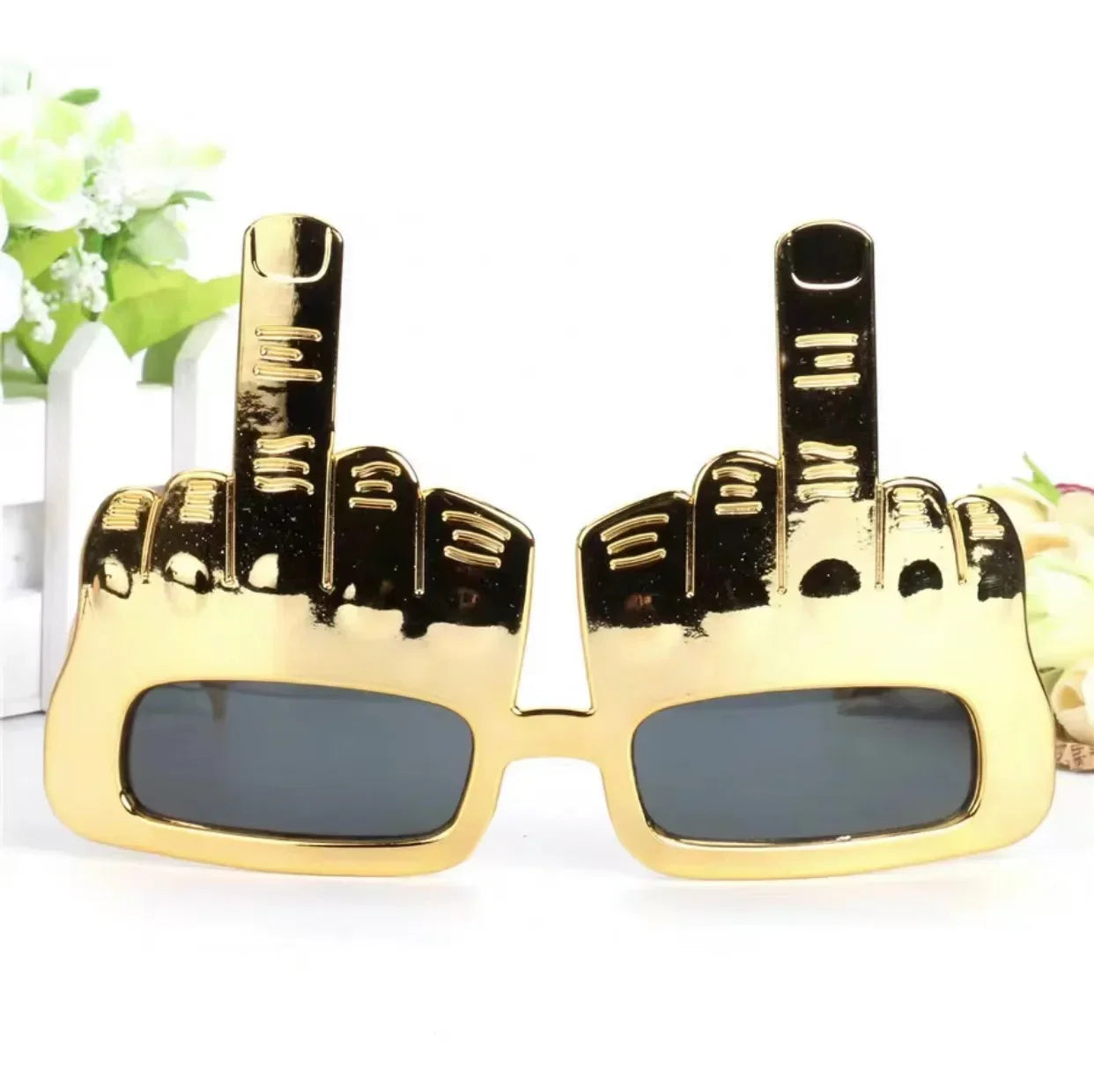 Bold Gold Mittel Finger Party Sonnenbrille | Brehn