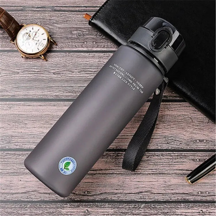 DraagDrink Wasserflasche – Auslaufsicher & BPA-frei für Sport, Arbeit & Reisen | Brehn