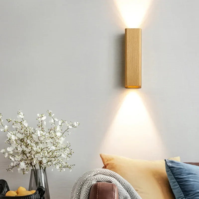 LumiGlow - Stilvolle LED-Wandlampe mit Warm- und Kaltlicht | Brehn