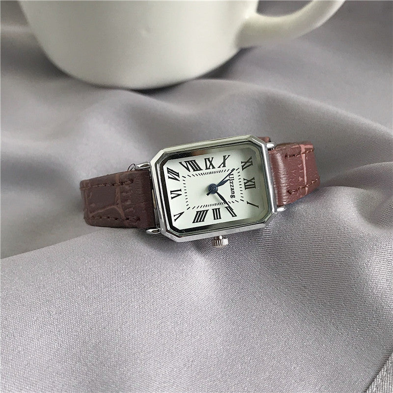 Retro-Uhr mit Lederarmband für Damen