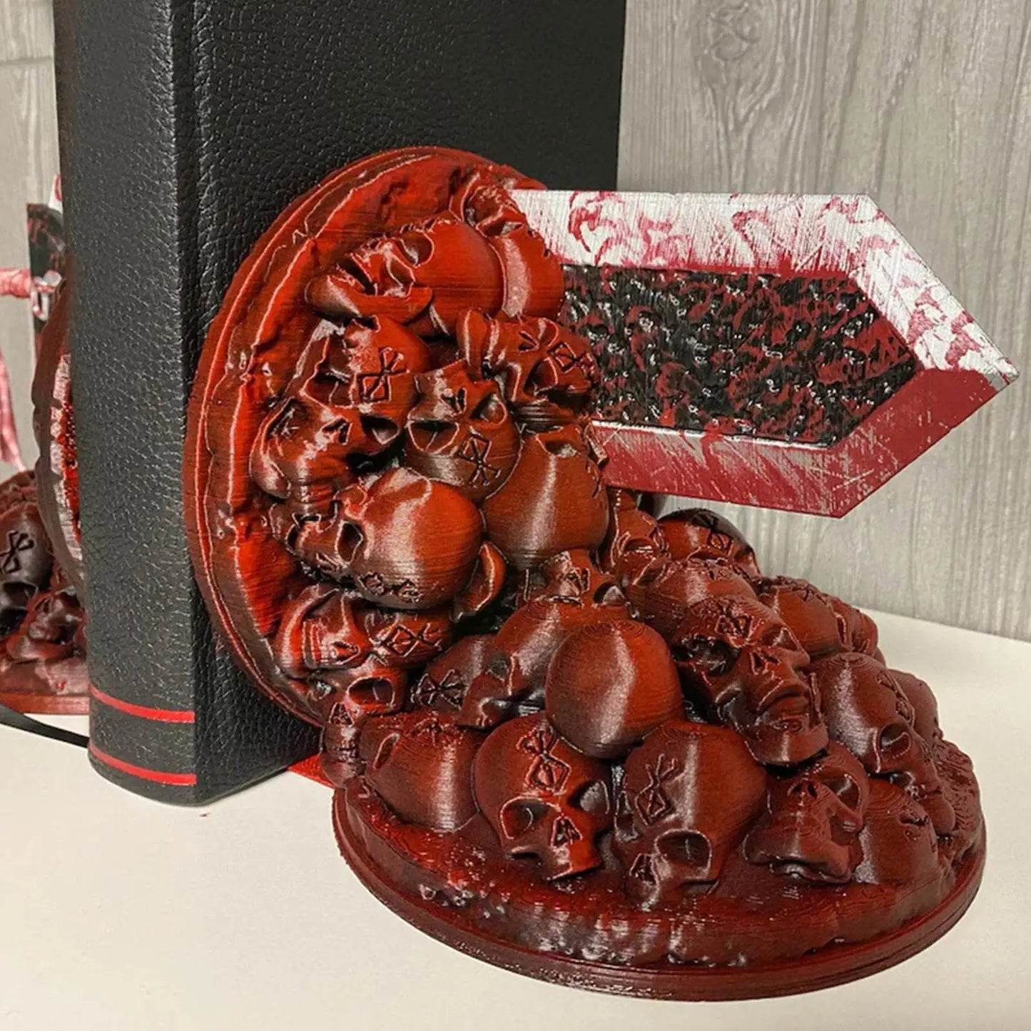 Brehn | Berserk Buchstützen Wütende Buchstützen Drachenjäger Harz Handwerk Studienkunst Dekoratives Ornament Zuhause Schreibtisch Bücherregal T4z7