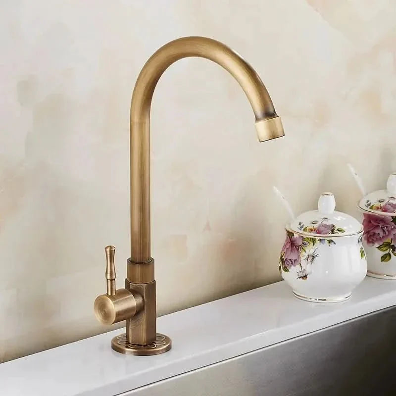 Antiker Messing-Schwanenhals-Wasserhahn für die Küche