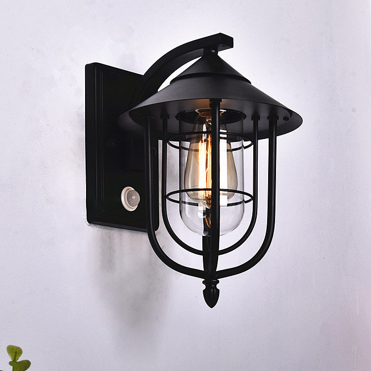 Zeitgenössische industrielle Eisen wasserdichte menschliche Körpersensor 1-Licht Außenwand Sconces Lampe für Außenpatio | Brehn