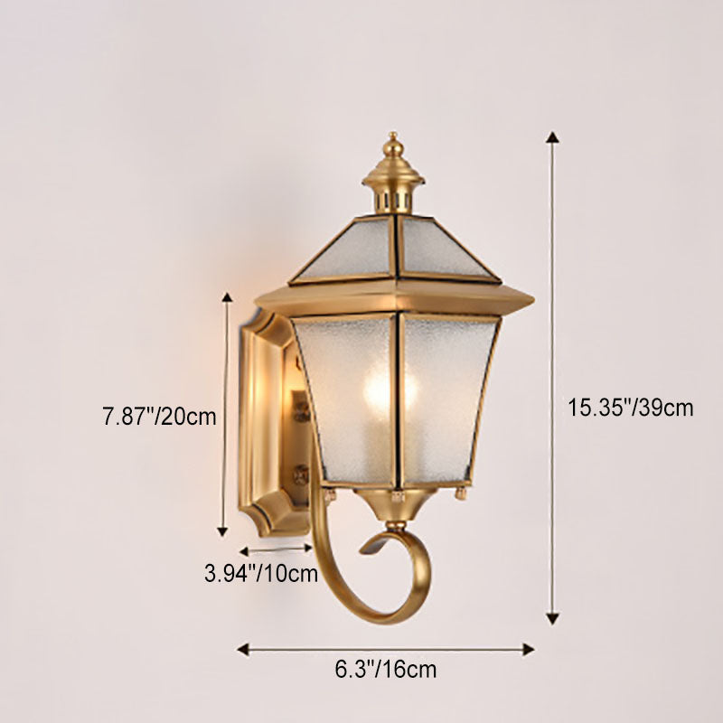 Europäischer moderner Luxus viereckiger Messing-Glas wasserdichter 1-Licht Außenwand-Lampe | Brehn