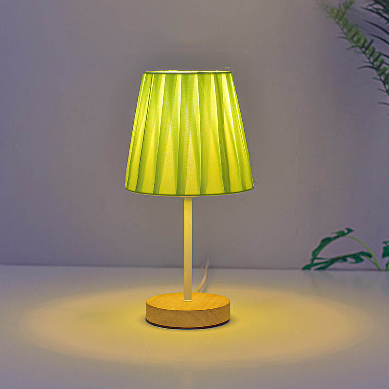 Brehn | Nordic Vintage Stoff Cone Massivholz LED Tischlampe