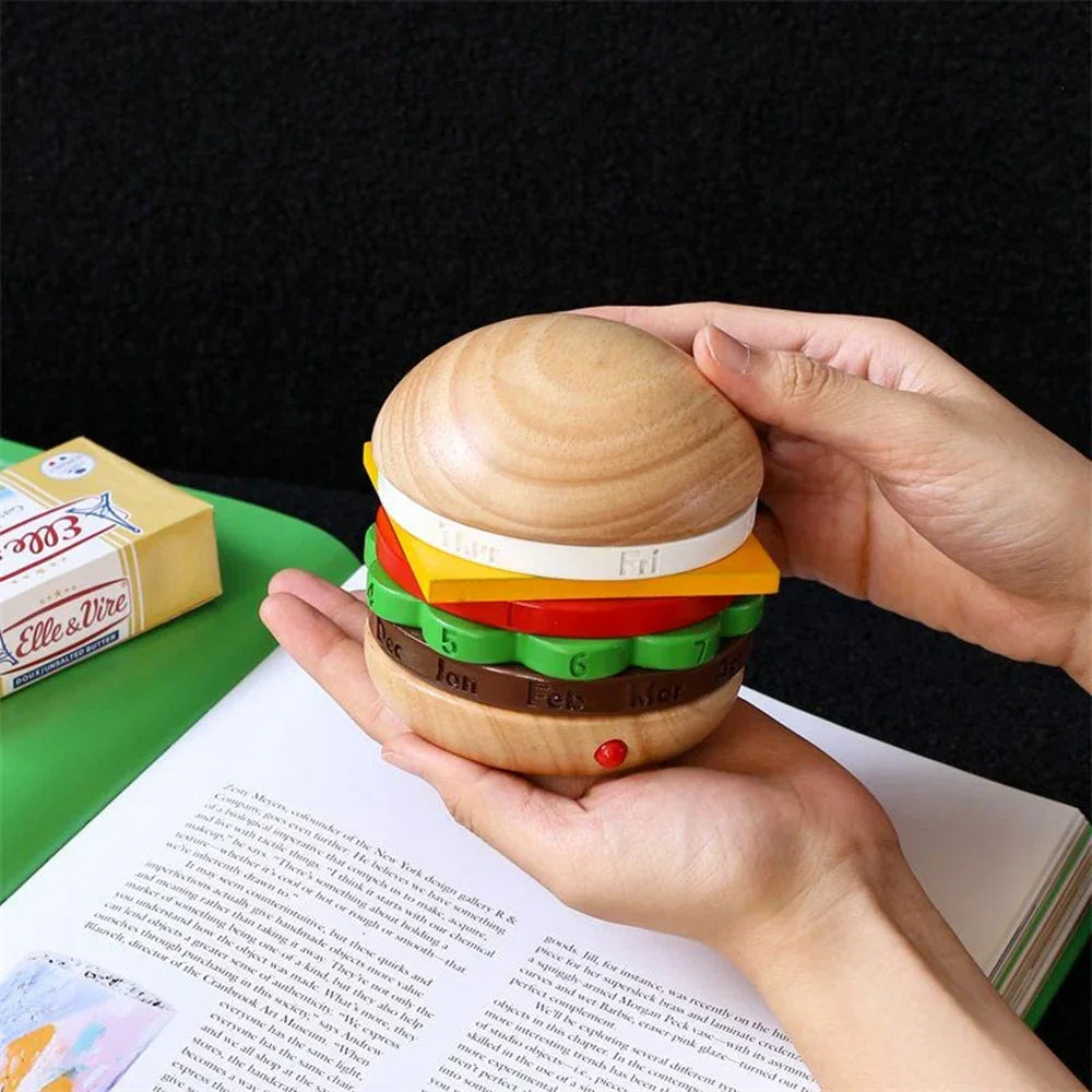 Rotierender Holz-Hamburger Dekorationskalender | Brehn