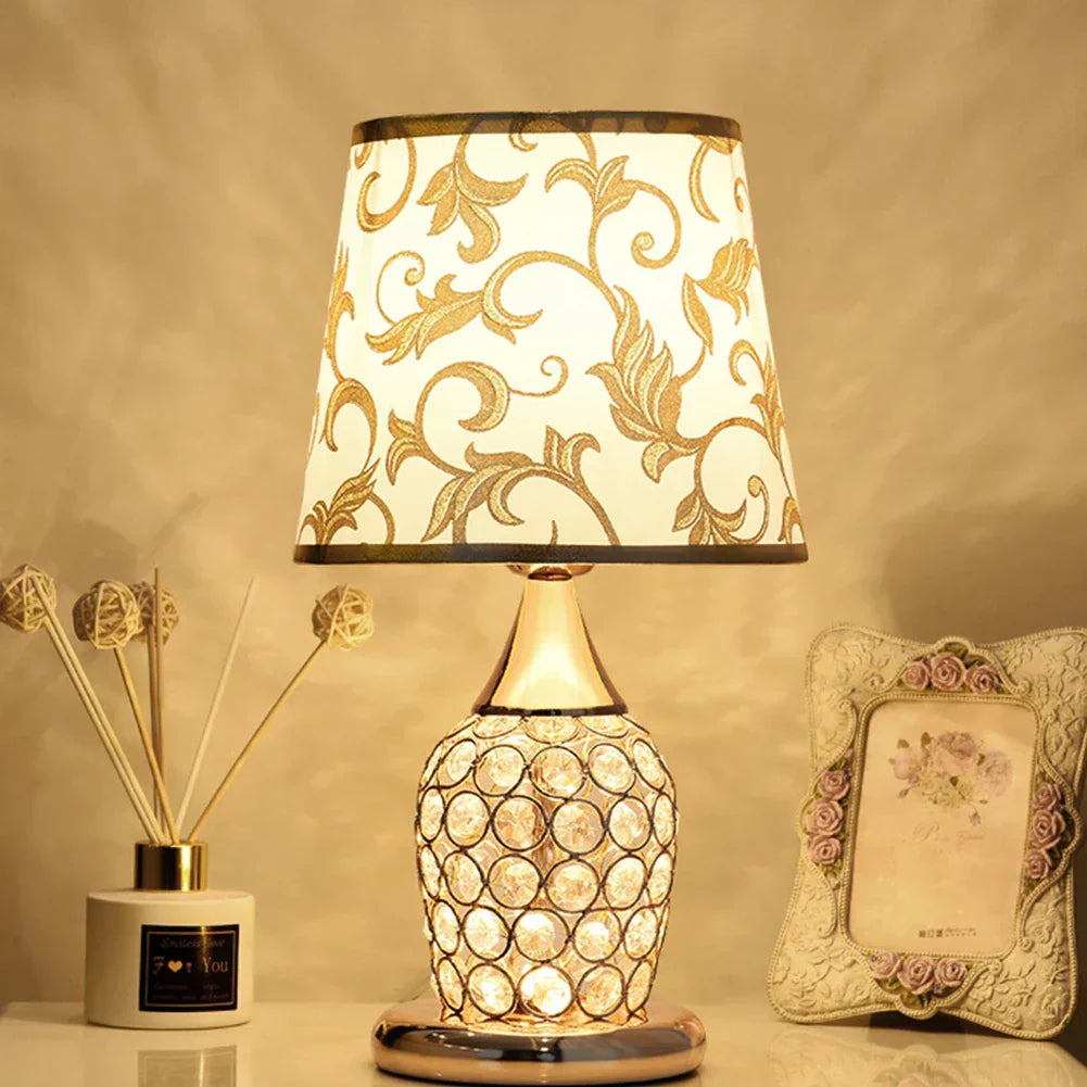 Brehn | Stilvolle Lampe mit zartem Kristalleffekt