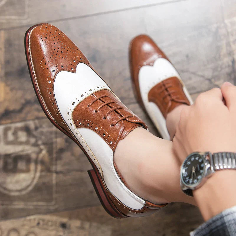 Luxuriöse Herrenschuhe Brogue Schnürschuhe, lässiger britischer Stil, Oxford-Stil mit Kontrastfarben fürs Büro