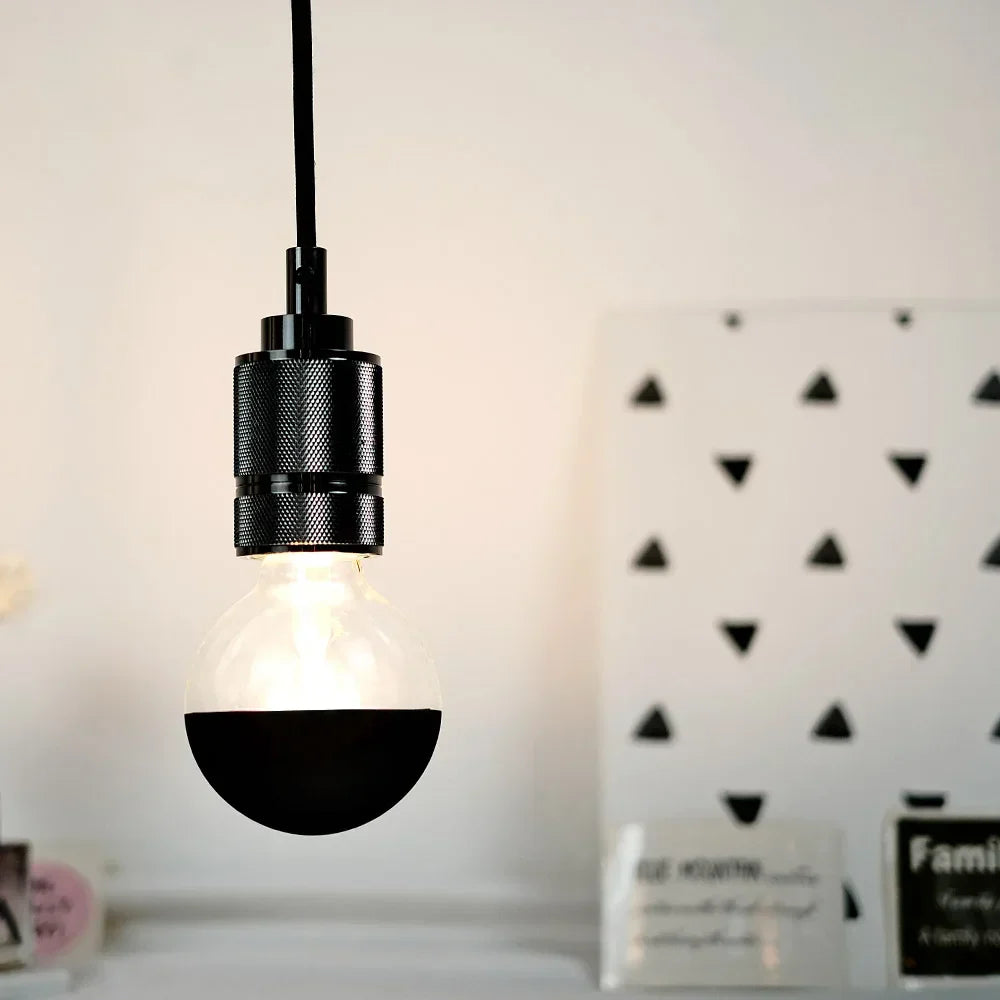 Vintage LED Glühbirne – Retro Tischleuchte mit Holzsockel | Brehn