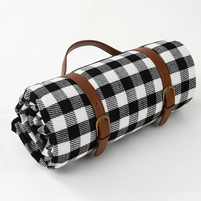 Picknickdecke wasserdicht mit Leder-Tragegurt | Brehn