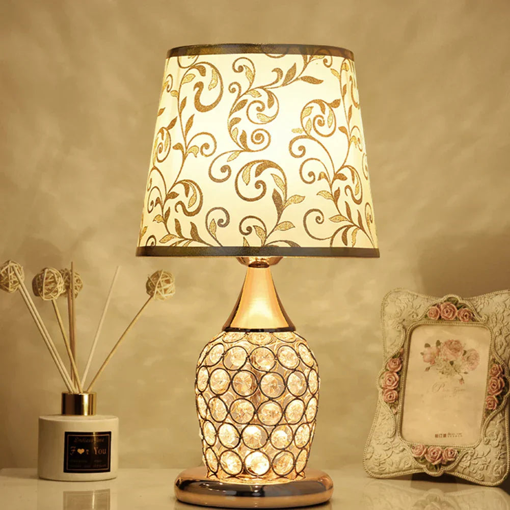 Brehn | Stilvolle Lampe mit zartem Kristalleffekt