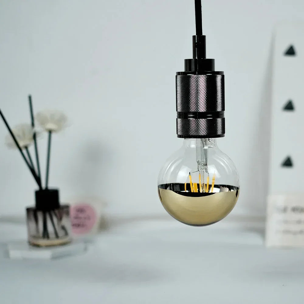 Vintage LED Glühbirne – Retro Tischleuchte mit Holzsockel | Brehn