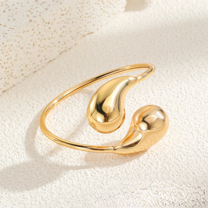 Brehn | Bold Wasser Tropfen Bangle Armband