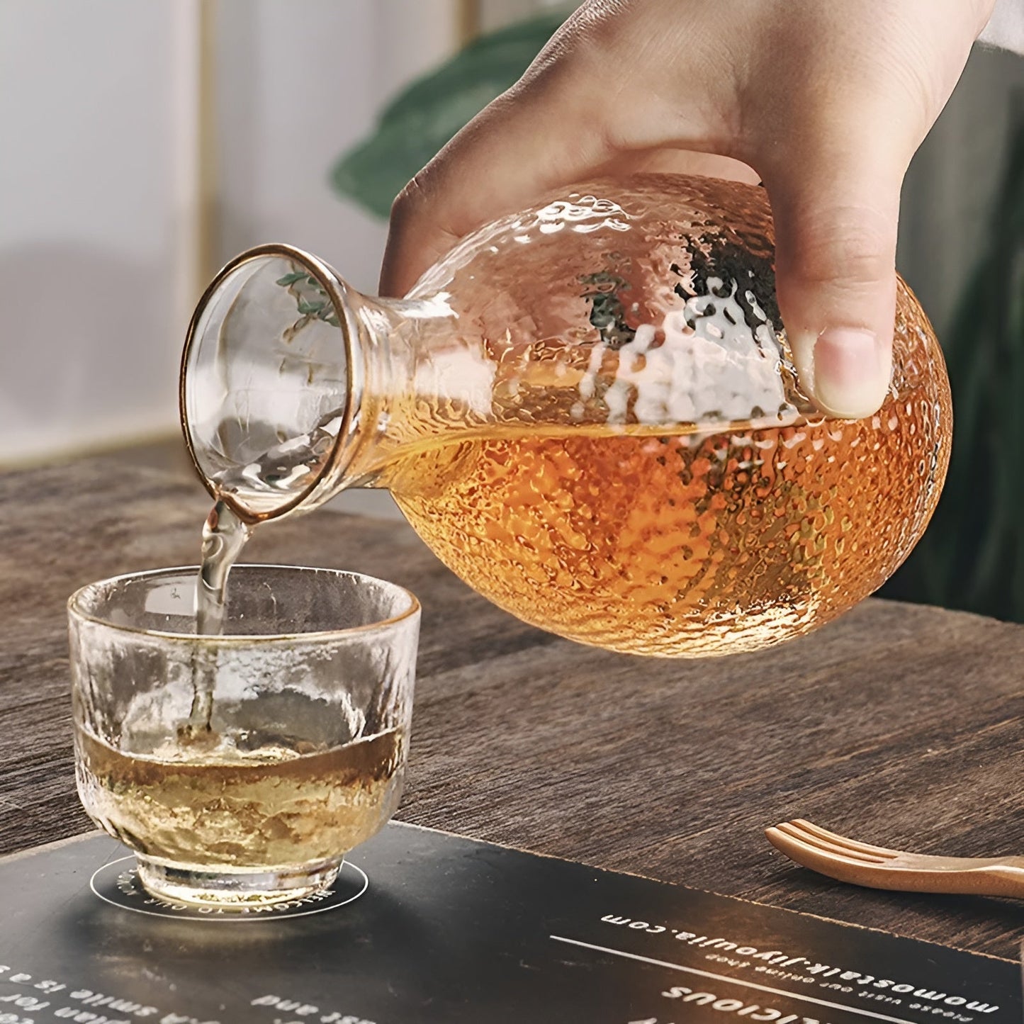 Japanisches Sake-Set aus Glas – Elegante Karaffe mit Bechern | Perfekt für Wein, Whiskey und Likör
