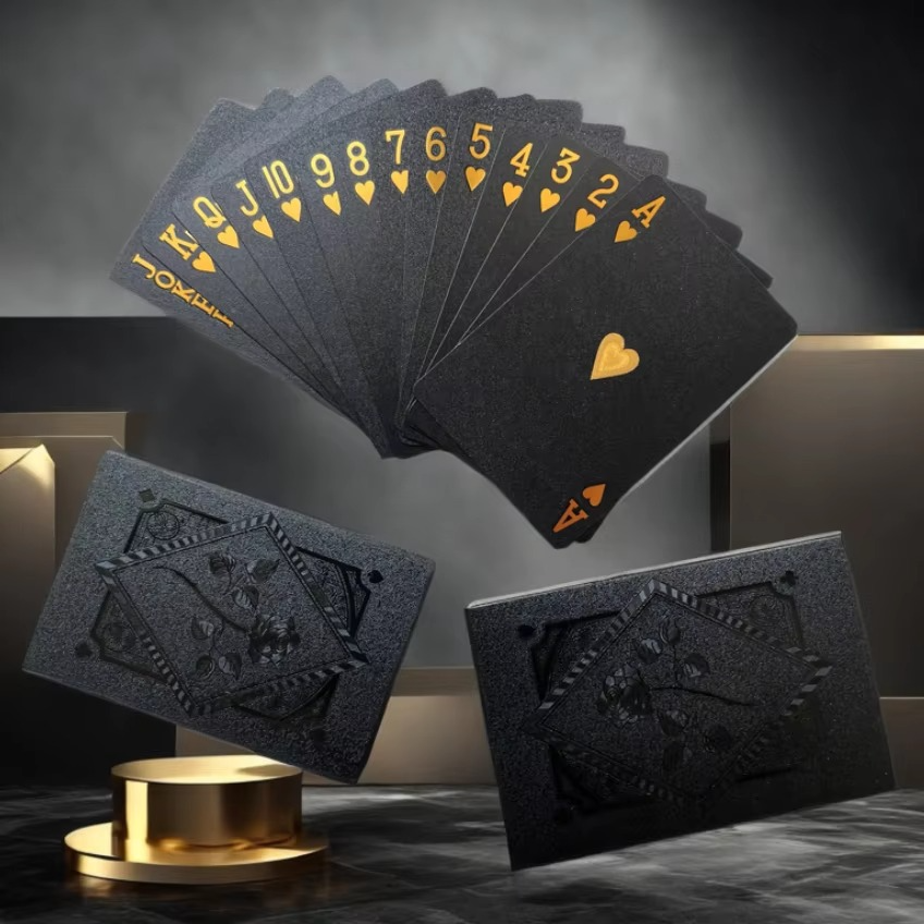 Luxuriöse, wasserfeste Poker-Spielkarten in Schwarz und Gold