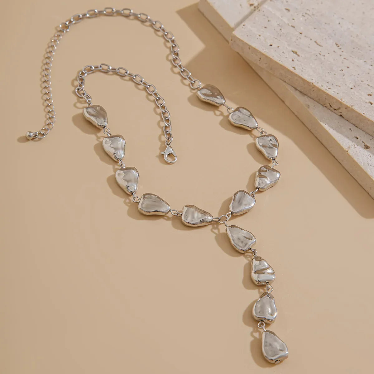 Brehn | Moderne Stein inspirierte Lariat-Halskette
