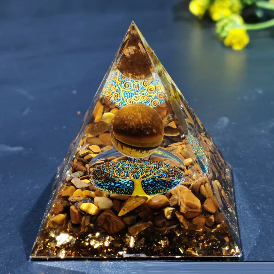 Orgonite-Pyramide mit Amethyst Pendel – Energie, Schutz und Dekoration | Brehn
