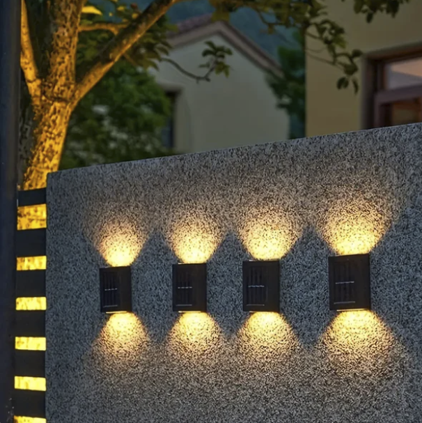 Brehn | LuxeSolar Elegante LED-Wandleuchte | Nachhaltige Sonnenenergie mit automatischem Betrieb