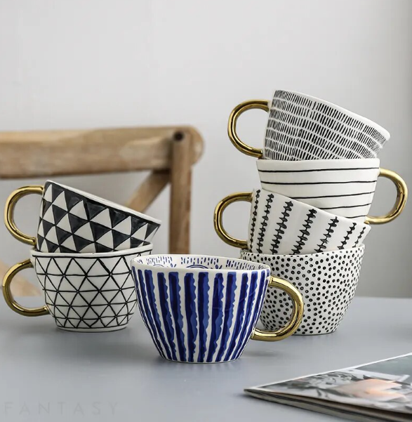 Premium Geometrische Keramiktasse mit Goldgriff – Erheben Sie Ihr tägliches Getränk