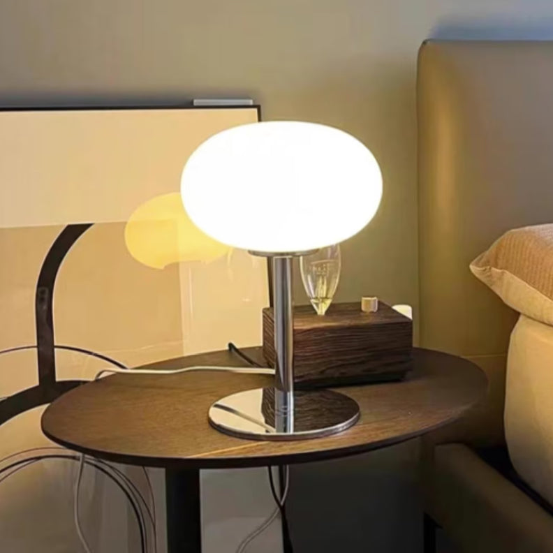 SérénitéMagique - Elegante beige Tischlampe für Ambientebeleuchtung Brehn