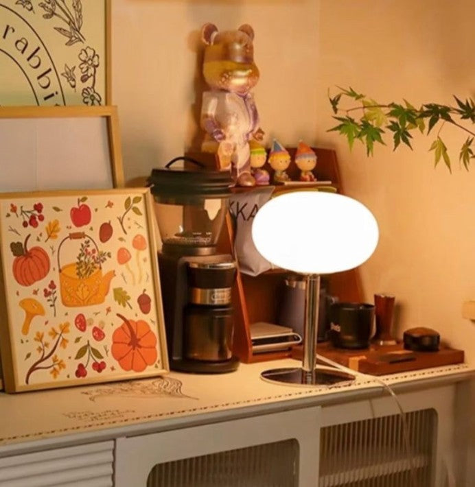 SérénitéMagique - Elegante beige Tischlampe für Ambientebeleuchtung Brehn