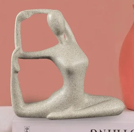 ZenJoy Frau in Yoga Figur – Moderne Innenraumdekoration aus Harz | Brehn