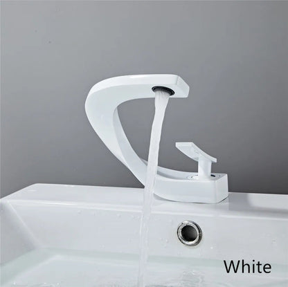 Nordic Arch Künstlerischer Deckmontierter Wasserhahn