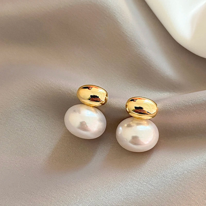 Brehn | Klassische mit Gold akzentuierte Perlen-Ohrstecker