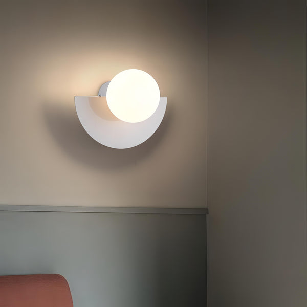 Brehn | Everest - Nordische Halbrunde Wandlampe