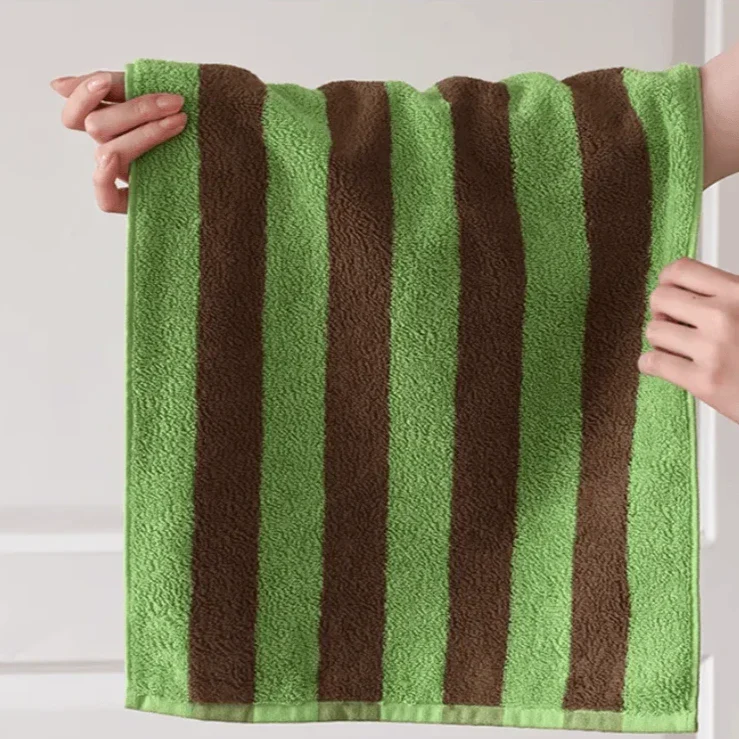 Retro Stripes Towel (Chunky)