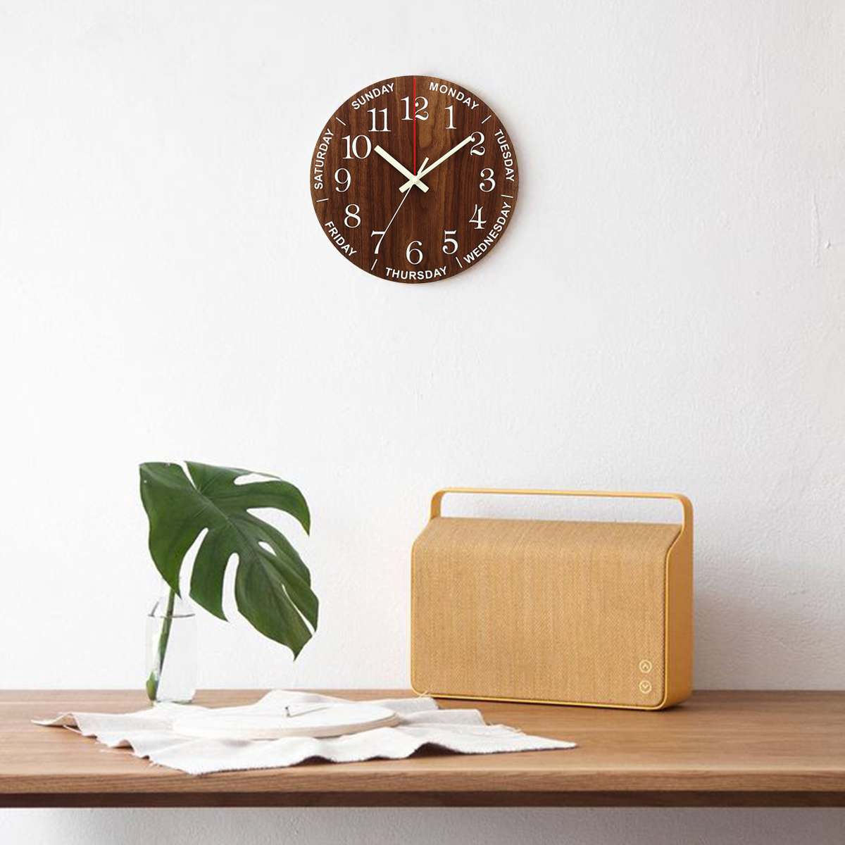 Brehn | Nordisches Luminöses Holz Stille Wanduhr