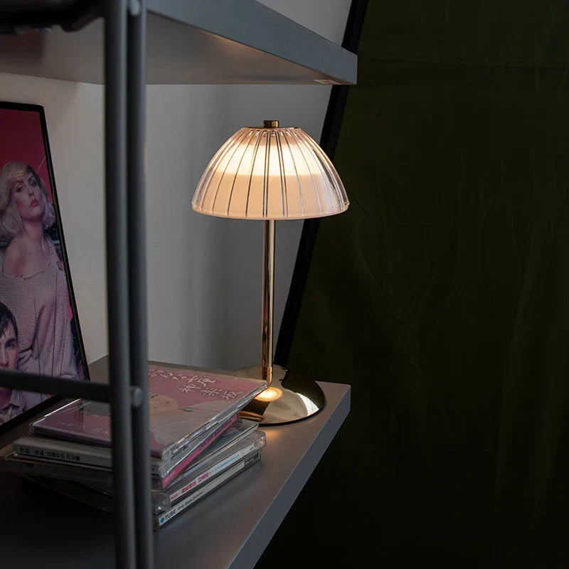 Nordische LED Tischleuchte – Dimmbar, Modernes Design für Wohnzimmer & Schlafzimmer | Brehn