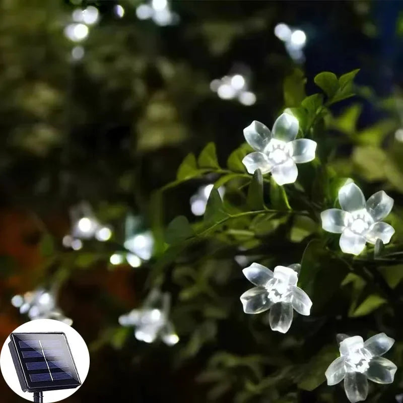 Brehn | LuxeLumen Gartenblume | Elegante solarbetriebene Beleuchtung für einen bezaubernden Garten