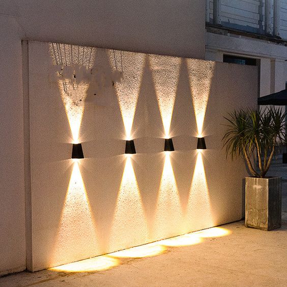 NovaLicht Solar Wandleuchte mit automatischer LED-Außenbeleuchtung | Brehn