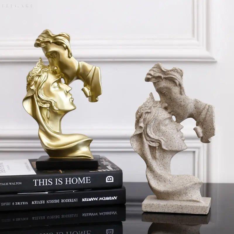 Sweet Kiss - Stirn-küssende Liebespaar Statue | Brehn