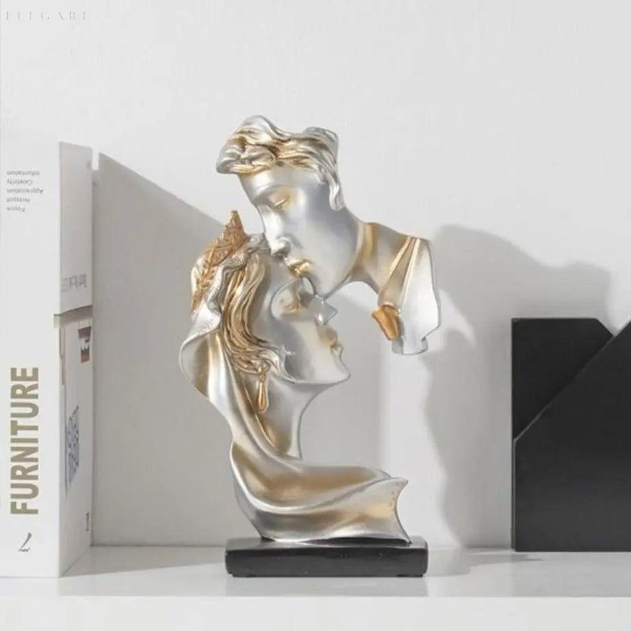 Sweet Kiss - Stirn-küssende Liebespaar Statue | Brehn