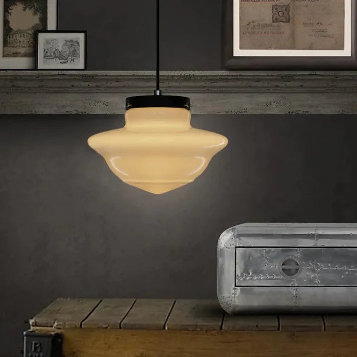 Brehn | Geometrische Lampe, die den Raum beleuchten wird