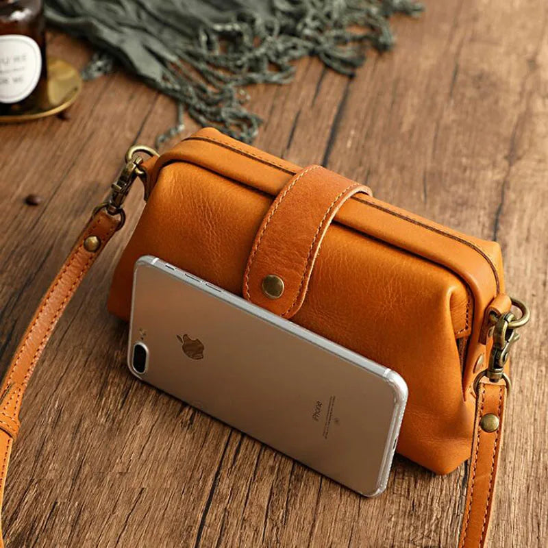 Norvella Schultertasche aus strukturiertem Kunstleder für Damen | Brehn