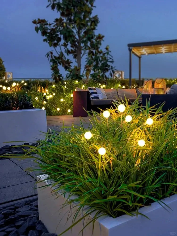 Solarbetriebene Glühwürmchen Gartenleuchte - Dreiköpfige LED Lampe für Außen | Brehn