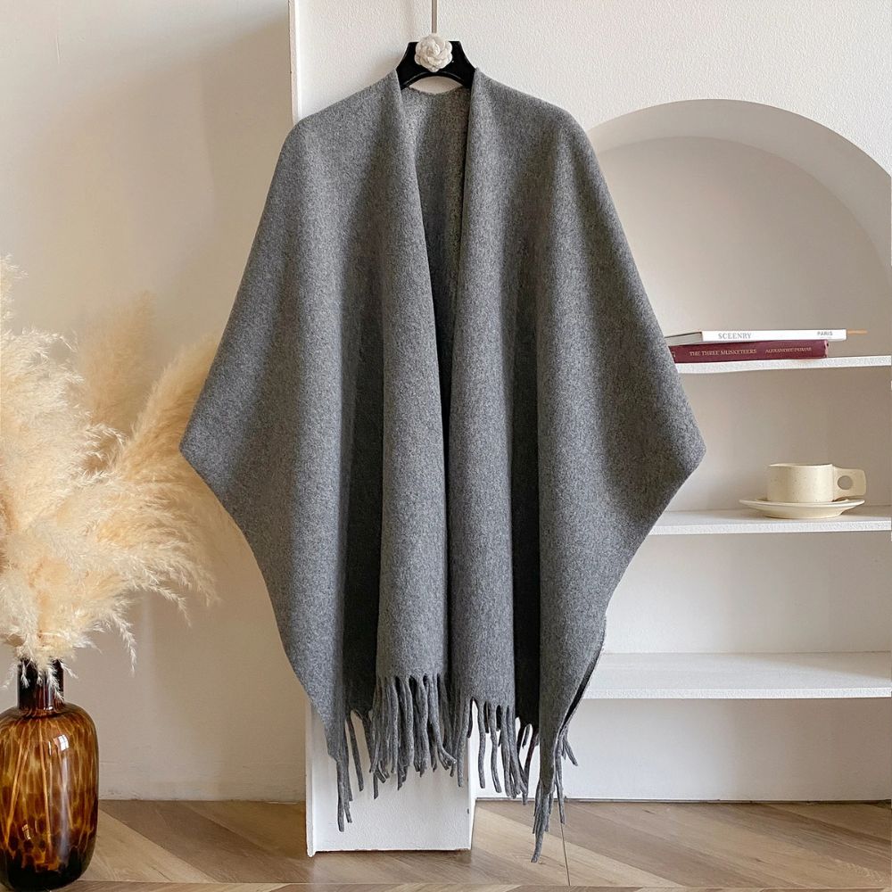 Twilight Chill Acryl-Poncho-Schal