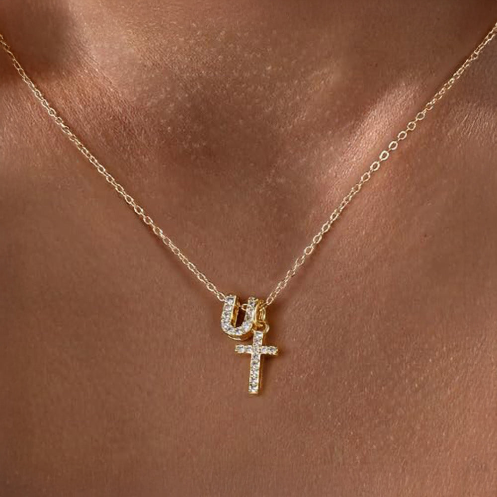 Brehn | Zarte Diamant Initial & Kreuz Halskette
