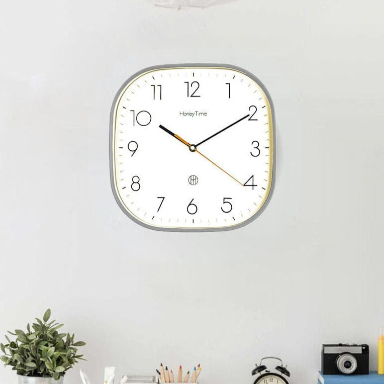 Ultra Silent Quadratische Uhr | Brehn