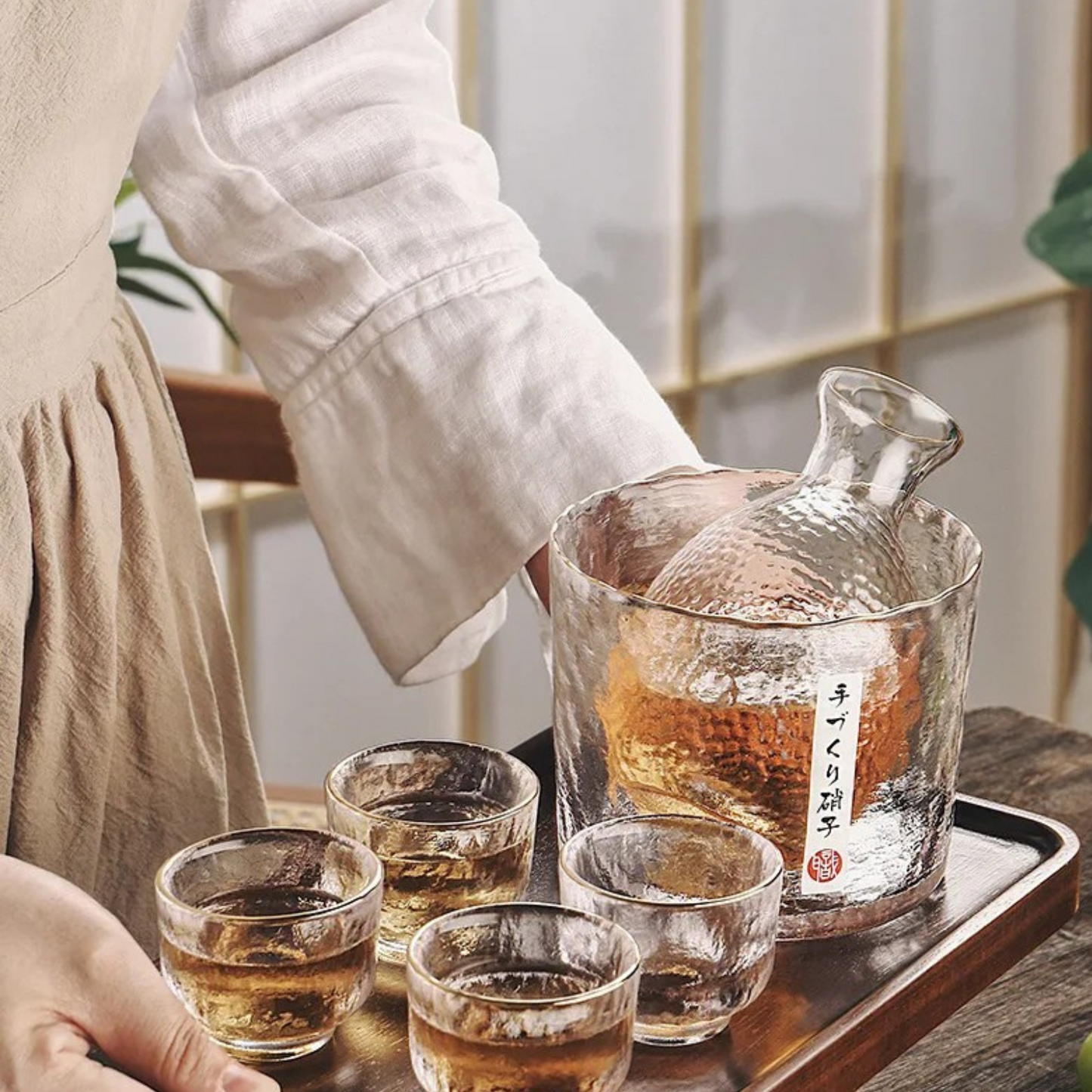 Japanisches Sake-Set aus Glas – Elegante Karaffe mit Bechern | Perfekt für Wein, Whiskey und Likör
