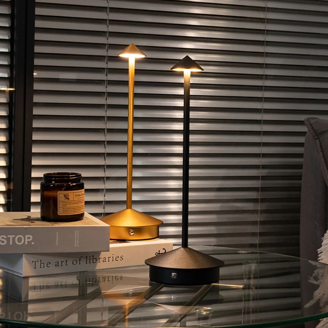 Robyn Arrow LED Tischlampe | Brehn